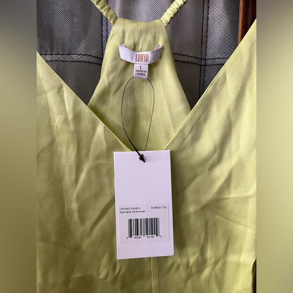 Lunya washable silk romper in boundless lime size L - Picture 8 of 8